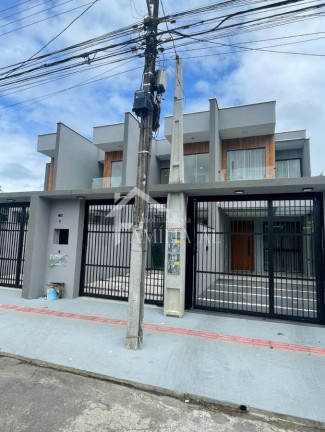 Imagem Casa com 3 Quartos à Venda,  em Aventureiro - Joinville