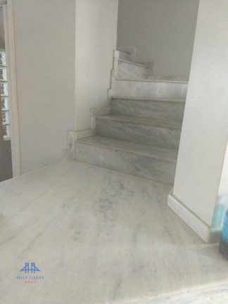 Imagem Casa com 3 Quartos à Venda, 250 m² em Carianos - Florianópolis Imagem Casa com 3 Quartos à Venda, 250 m² em Carianos - Florianópolis