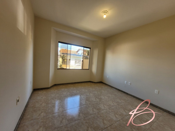 Imagem Sobrado com 3 Quartos à Venda, 231 m² em Centro - Balneário Camboriú Imagem Sobrado com 3 Quartos à Venda, 231 m² em Centro - Balneário Camboriú