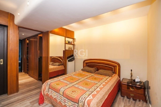 Imagem Casa com 3 Quartos para Alugar, 253 m² em Rio Branco - Porto Alegre Imagem Casa com 3 Quartos para Alugar, 253 m² em Rio Branco - Porto Alegre