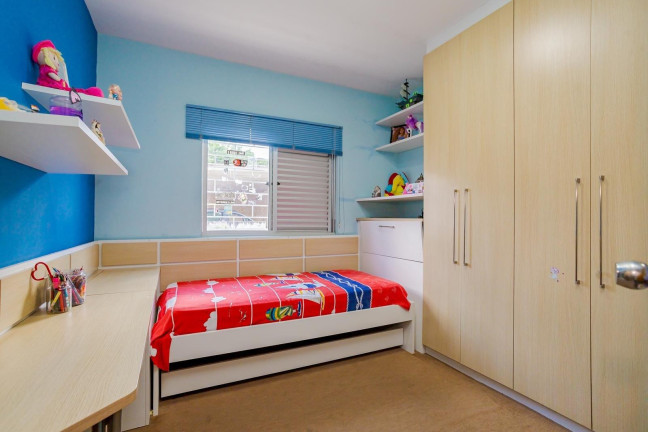 Imagem Casa com 4 Quartos à Venda, 252 m² em Seminário - Curitiba Imagem Casa com 4 Quartos à Venda, 252 m² em Seminário - Curitiba