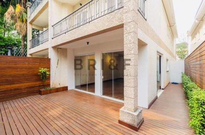 Casa com 3 Quartos à Venda, 300 m² em Jardim Viana - São Paulo