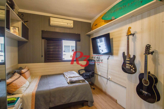 Imagem Casa com 3 Quartos à Venda, 189 m² em Embaré - Santos Imagem Casa com 3 Quartos à Venda, 189 m² em Embaré - Santos