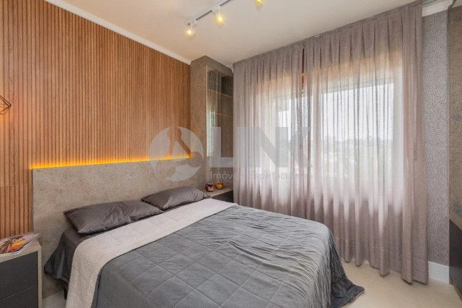 Imagem Imóvel com 3 Quartos à Venda, 209 m² em Chácara Das Pedras - Porto Alegre