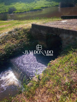 Imagem Imóvel com 4 Quartos à Venda, 726.000 m² em Centro - Monte Sião Imagem Imóvel com 4 Quartos à Venda, 726.000 m² em Centro - Monte Sião