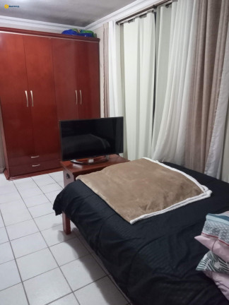 Imagem Casa com 4 Quartos à Venda, 240 m² em Capoeiras - Florianópolis Imagem Casa com 4 Quartos à Venda, 240 m² em Capoeiras - Florianópolis