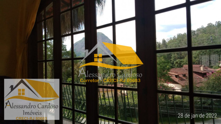 Imagem Casa com 3 Quartos à Venda, 250 m² em Parque São Clemente - Nova Friburgo Imagem Casa com 3 Quartos à Venda, 250 m² em Parque São Clemente - Nova Friburgo
