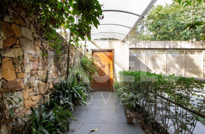 Imagem Sobrado com 4 Quartos à Venda, 358 m² em Jardim Guedala - São Paulo Imagem Sobrado com 4 Quartos à Venda, 358 m² em Jardim Guedala - São Paulo