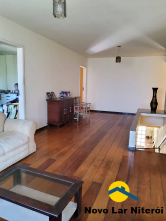 Imagem Casa com 5 Quartos à Venda, 320 m² em Maria Paula - Niterói Imagem Casa com 5 Quartos à Venda, 320 m² em Maria Paula - Niterói
