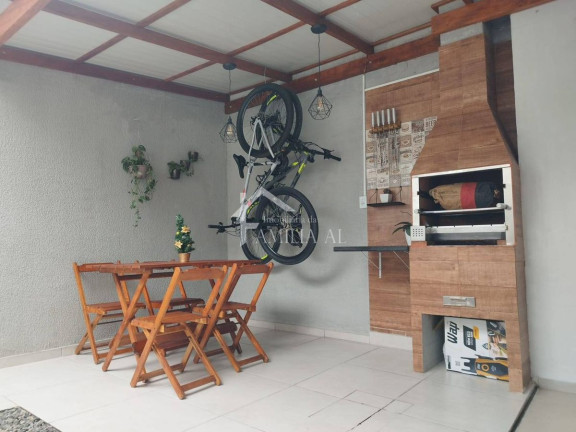 Casa com 2 Quartos à Venda, 70 m² em Aventureiro - Joinville