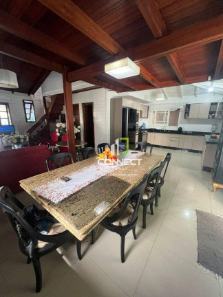 Imagem Casa com 3 Quartos à Venda, 503 m² em Ressacada - Itajaí