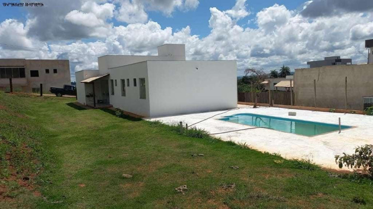 Imagem Casa com 3 Quartos à Venda, 500 m² em Vivendas Do Vale - Mateus Leme Imagem Casa com 3 Quartos à Venda, 500 m² em Vivendas Do Vale - Mateus Leme