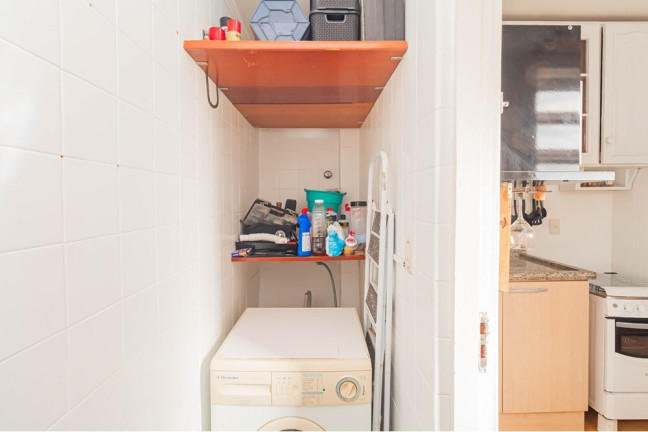 Imagem Imóvel com 1 Quarto à Venda, em Auxiliadora - Porto Alegre Imagem Imóvel com 1 Quarto à Venda, em Auxiliadora - Porto Alegre