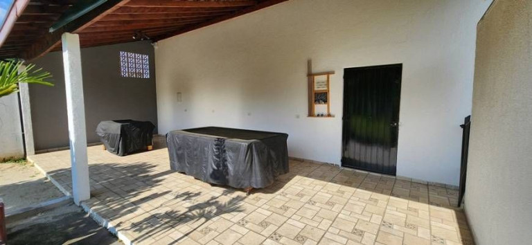 Imagem Casa com 3 Quartos à Venda ou Locação, 2.390 m² em Altos De Santana I - Jacareí Imagem Casa com 3 Quartos à Venda ou Locação, 2.390 m² em Altos De Santana I - Jacareí