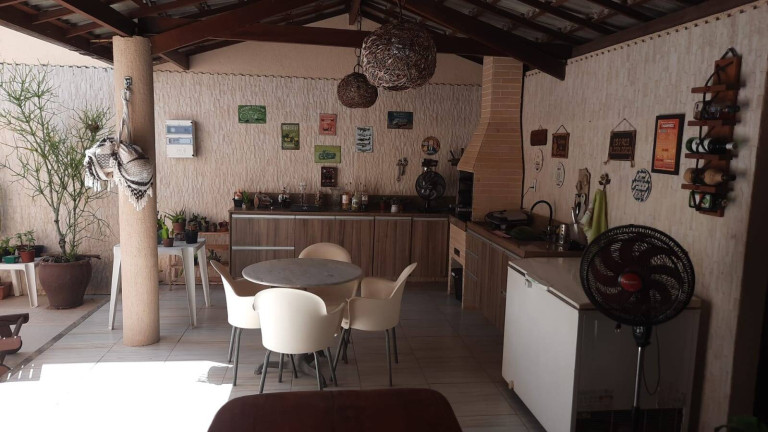 Imagem Casa de Condomínio com 4 Quartos à Venda, 190 m² em Alphaville (abrantes) - Camaçari