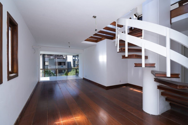 Imagem Apartamento com 3 Quartos à Venda, 244 m² em Auxiliadora - Porto Alegre