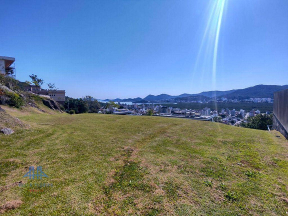 Imagem Terreno à Venda, 720 m² em Trindade - Florianópolis Imagem Terreno à Venda, 720 m² em Trindade - Florianópolis