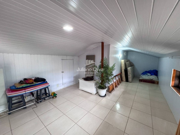 Imagem Casa com 3 Quartos à Venda, 145 m² em Barra Do Sai - Itapoá