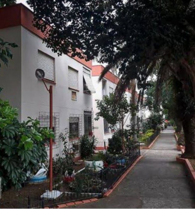 Imagem Imóvel com 2 Quartos à Venda, 48 m² em Cristal - Porto Alegre Imagem Imóvel com 2 Quartos à Venda, 48 m² em Cristal - Porto Alegre