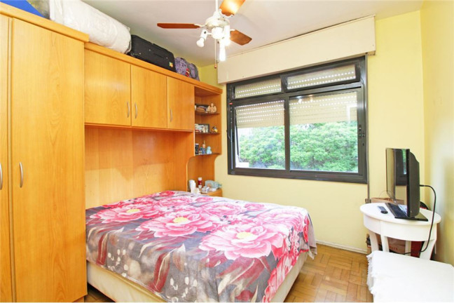 Imagem Imóvel com 3 Quartos à Venda, 92 m² em Santana - Porto Alegre Imagem Imóvel com 3 Quartos à Venda, 92 m² em Santana - Porto Alegre