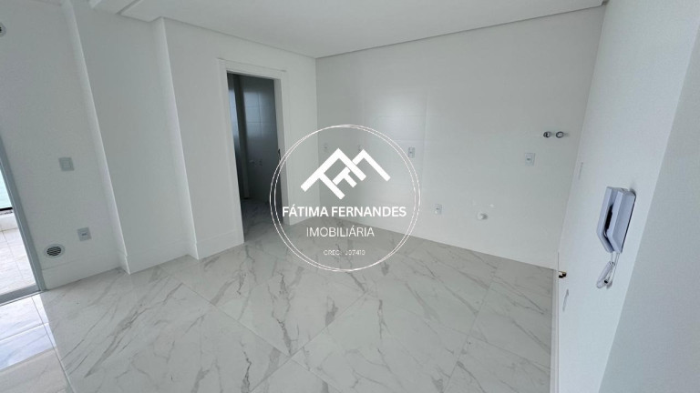 Imagem Apartamento com 4 Quartos à Venda, 180 m² em Meia Praia - Itapema Imagem Apartamento com 4 Quartos à Venda, 180 m² em Meia Praia - Itapema