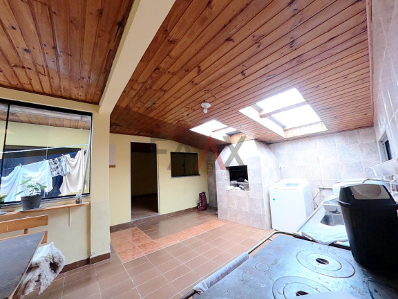 Imagem Casa com 6 Quartos à Venda, 246 m² em São Cristovão - Guarapuava Imagem Casa com 6 Quartos à Venda, 246 m² em São Cristovão - Guarapuava