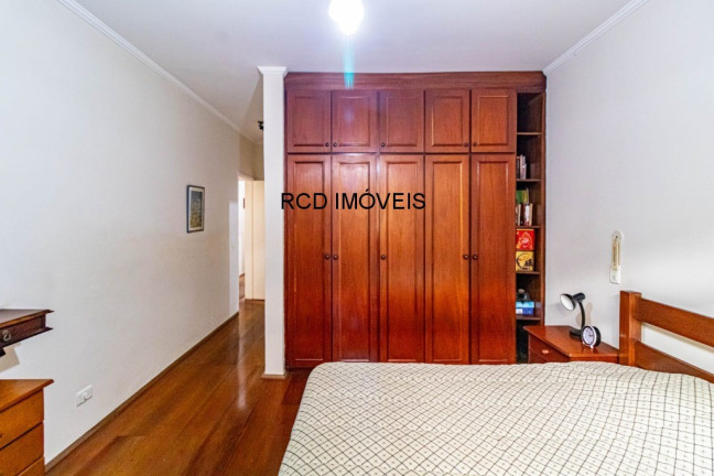 Imagem Sobrado com 4 Quartos à Venda, 340 m² em Instituto De Previdência - São Paulo