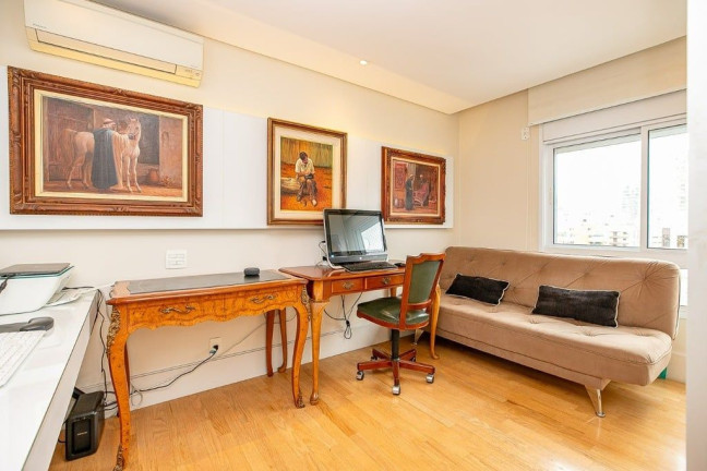 Imagem Apartamento com 4 Quartos à Venda, 335 m² em Vila Uberabinha - São Paulo