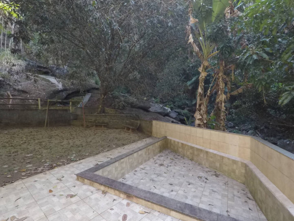Imagem Chácara com 7 Quartos à Venda, 60 m² em Burarama - Cachoeiro De Itapemirim