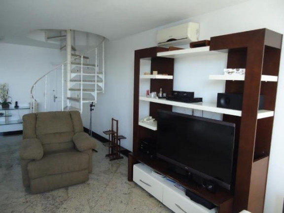 Imagem Cobertura com 4 Quartos para Alugar, 250 m² em Ingá - Niterói Imagem Cobertura com 4 Quartos para Alugar, 250 m² em Ingá - Niterói