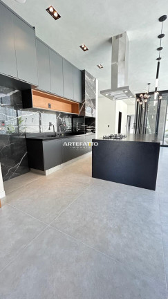 Imagem Casa com 3 Quartos à Venda, 297 m² Imagem Casa com 3 Quartos à Venda, 297 m²