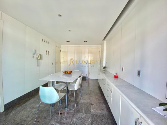 Imagem Imóvel com 5 Quartos à Venda, 500 m² em Funcionários - Belo Horizonte Imagem Imóvel com 5 Quartos à Venda, 500 m² em Funcionários - Belo Horizonte
