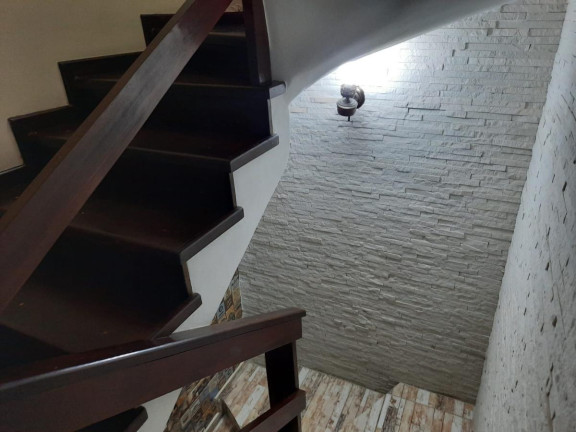 Imagem Casa com 3 Quartos à Venda, 186 m² em Xaxim - Curitiba