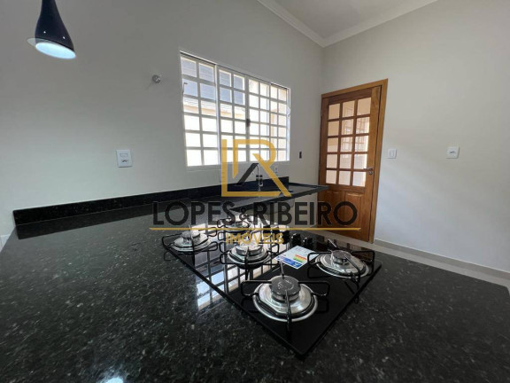 Imagem Casa com 5 Quartos à Venda, 390 m² em Centro - Botucatu Imagem Casa com 5 Quartos à Venda, 390 m² em Centro - Botucatu