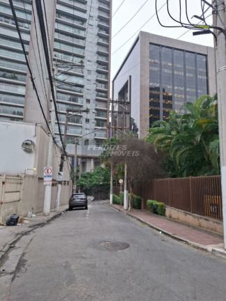 Imagem Casa com 3 Quartos à Venda, 225 m² em Itaim Bibi - São Paulo Imagem Casa com 3 Quartos à Venda, 225 m² em Itaim Bibi - São Paulo