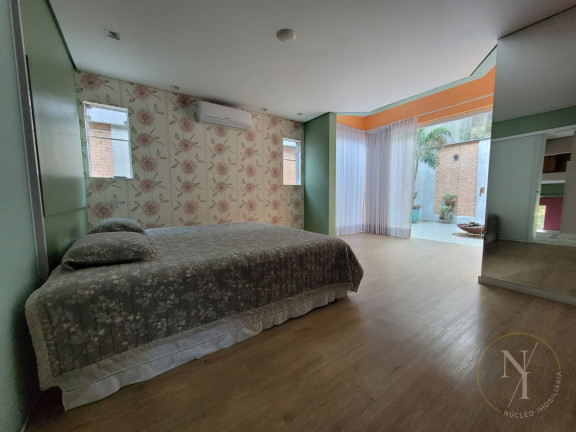 Imagem Casa com 3 Quartos à Venda, 460 m² em Arujá Country Club - Arujá Imagem Casa com 3 Quartos à Venda, 460 m² em Arujá Country Club - Arujá
