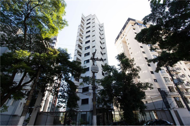 Imagem Imóvel com 3 Quartos à Venda,  em Moema - São Paulo