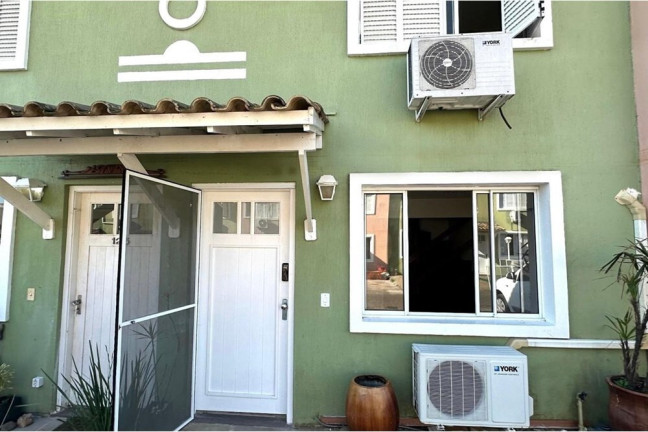 Imagem Casa com 3 Quartos à Venda, 73 m² em Sarandi - Porto Alegre