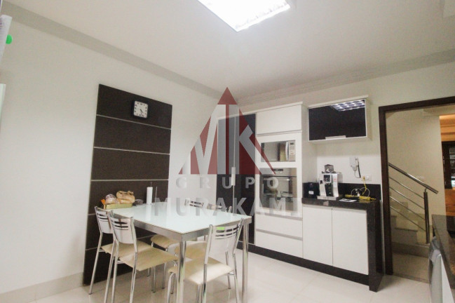Imagem Imóvel com 3 Quartos à Venda, 251 m² em Zona 07 - Maringá Imagem Imóvel com 3 Quartos à Venda, 251 m² em Zona 07 - Maringá