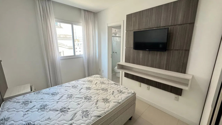 Imagem Apartamento com 3 Quartos à Venda, 105 m² em Meia Praia - Itapema