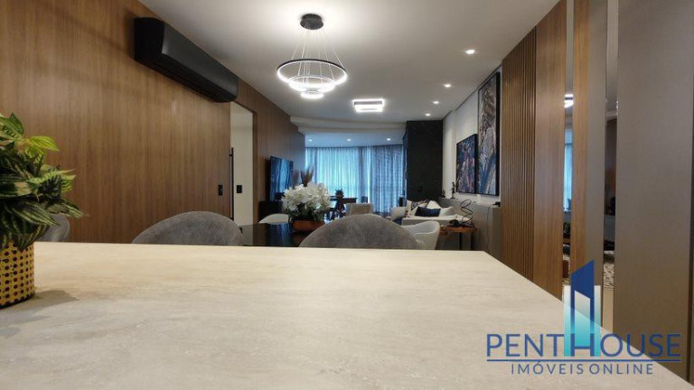 Imagem Apartamento com 3 Quartos à Venda, 140 m² em Centro - Balneário Camboriú Imagem Apartamento com 3 Quartos à Venda, 140 m² em Centro - Balneário Camboriú
