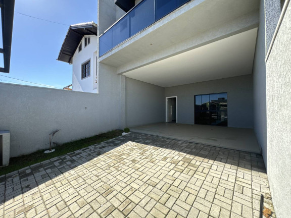 Imagem Casa com 3 Quartos à Venda, em Centro - Balneário Piçarras Imagem Casa com 3 Quartos à Venda, em Centro - Balneário Piçarras