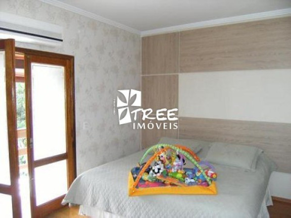 Imagem Casa com 3 Quartos à Venda, 262 m² em Condomínio Arujá Country Club - Arujá Imagem Casa com 3 Quartos à Venda, 262 m² em Condomínio Arujá Country Club - Arujá