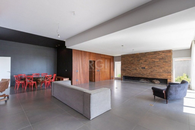 Imagem Imóvel com 4 Quartos à Venda, em Belém Novo - Porto Alegre Imagem Imóvel com 4 Quartos à Venda, em Belém Novo - Porto Alegre