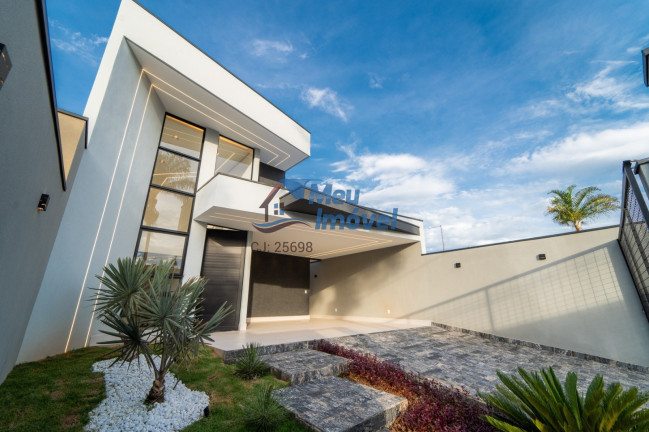 Imagem Casa com 4 Quartos à Venda, 280 m² em Setor Habitacional Arniqueira (águas Claras) - Brasília Imagem Casa com 4 Quartos à Venda, 280 m² em Setor Habitacional Arniqueira (águas Claras) - Brasília