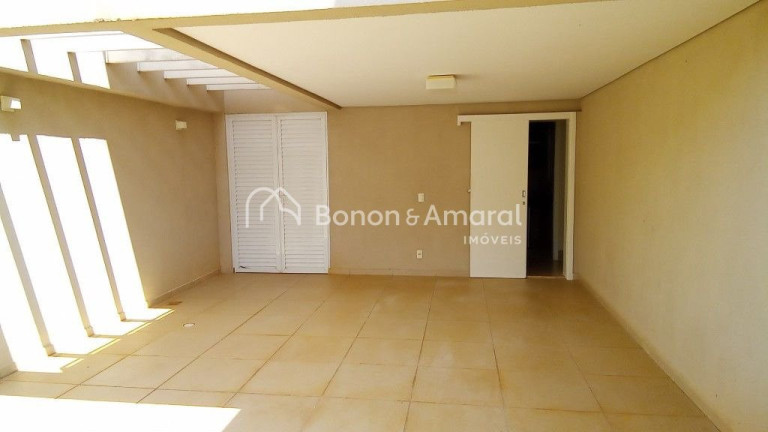 Imagem Casa de Condomínio com 3 Quartos à Venda, 220 m² em Chácaras Silvania - Valinhos Imagem Casa de Condomínio com 3 Quartos à Venda, 220 m² em Chácaras Silvania - Valinhos