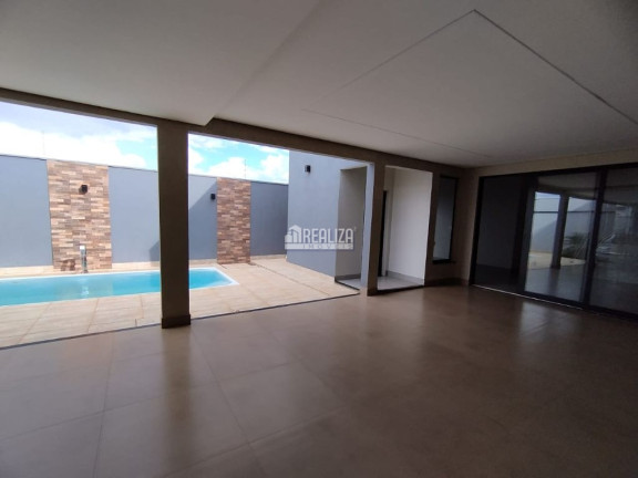 Imagem Casa com 3 Quartos à Venda, 250 m² em Parque Das Laranjeiras - Uberaba Imagem Casa com 3 Quartos à Venda, 250 m² em Parque Das Laranjeiras - Uberaba