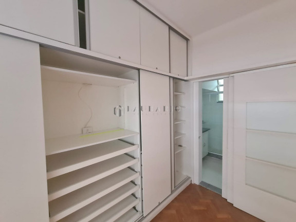Imagem Apartamento com 1 Quarto à Venda, 36 m² em Copacabana - Rio De Janeiro Imagem Apartamento com 1 Quarto à Venda, 36 m² em Copacabana - Rio De Janeiro