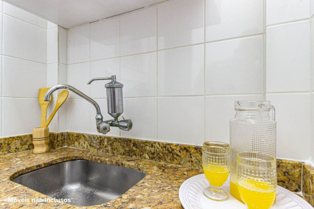 Imagem Imóvel com 1 Quarto à Venda, 45 m² em Copacabana - Rio De Janeiro Imagem Imóvel com 1 Quarto à Venda, 45 m² em Copacabana - Rio De Janeiro