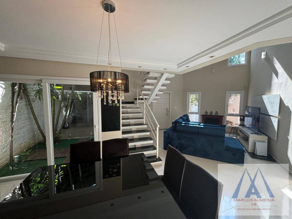 Imagem Casa com 3 Quartos à Venda, 218 m² em Vila Oliveira - Mogi Das Cruzes Imagem Casa com 3 Quartos à Venda, 218 m² em Vila Oliveira - Mogi Das Cruzes